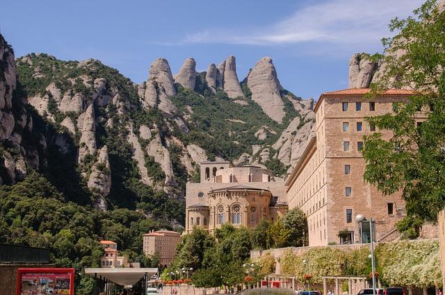 Montserrat nebo Montserat: Pravopisný Průvodce