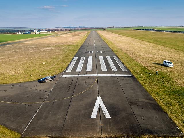 Runway nebo Ranvej? Pravopisná Otázka